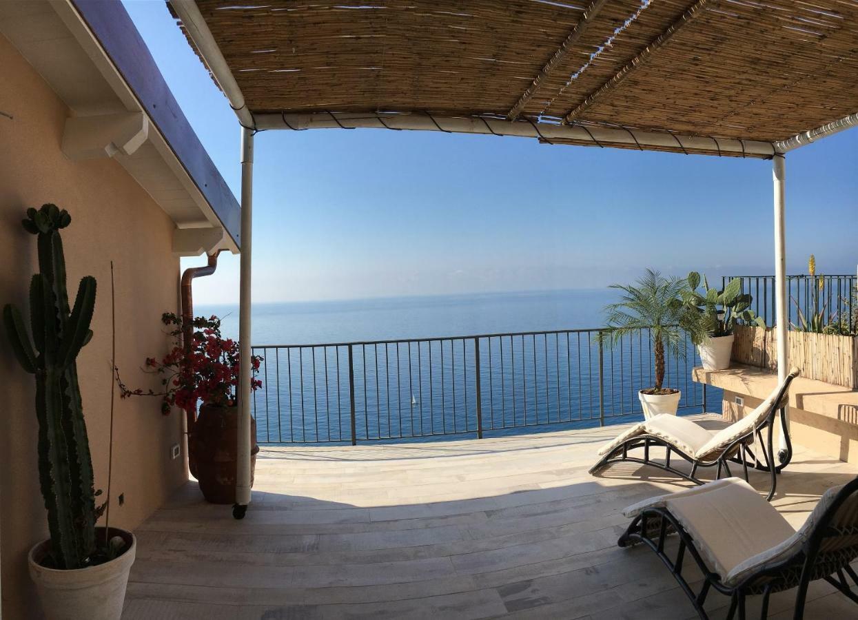 House In Grimaldi. Spectacular View Over The French Riviera! Grimaldi (Liguria) Exterior foto